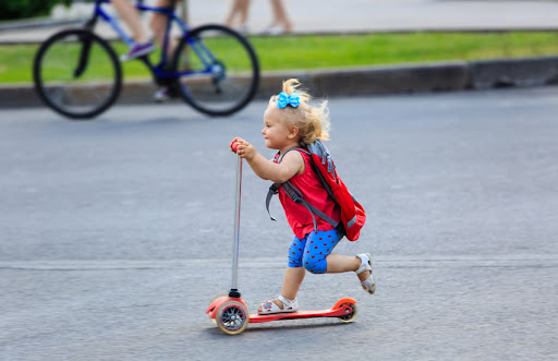 آیا خرید اسکوتر برای کودکان مناسب است؟