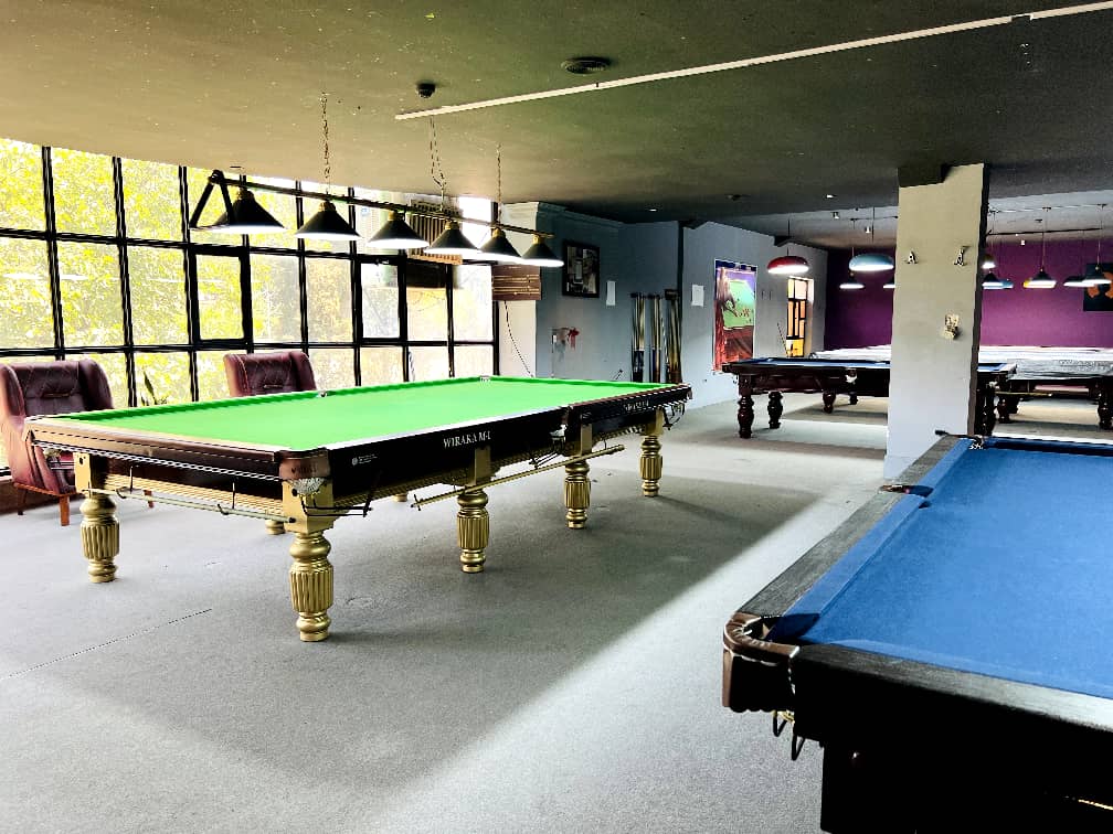 رزرو آنلاین آموزش ایت بال و اسنوکر (بیلیارد پارمیس)