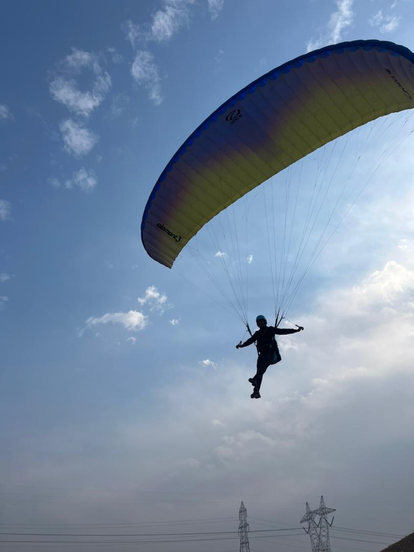 پاراگلایدر باشگاه پرواز (گروه پروازی Let’s Fly)