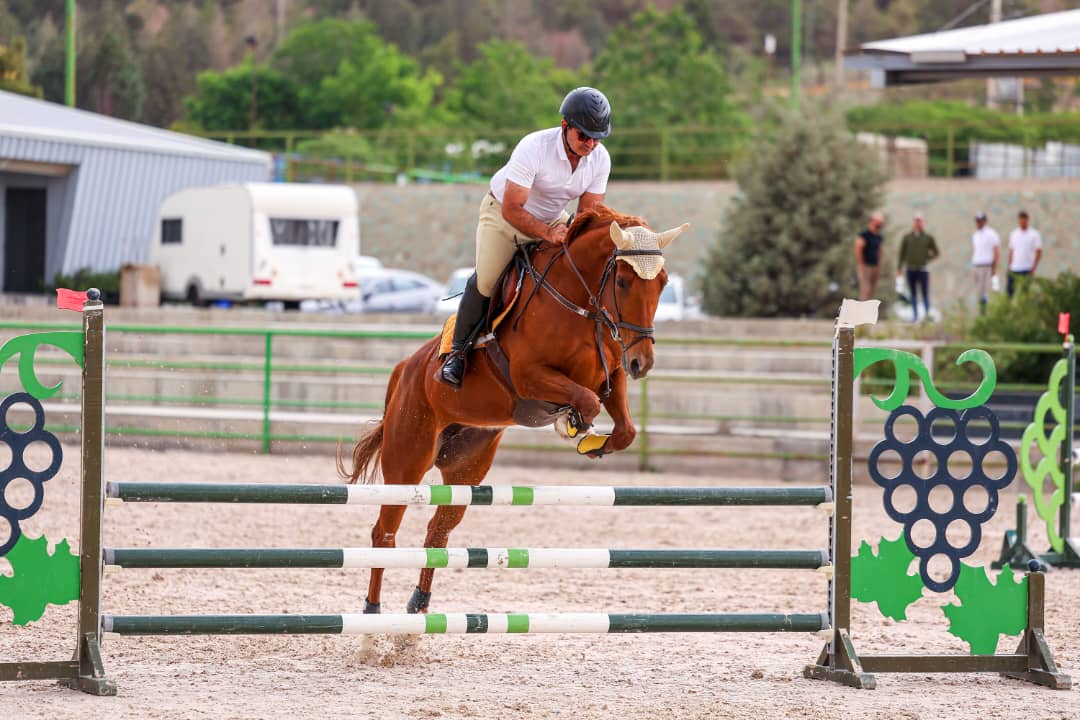 باشگاه سوارکاری عقاب