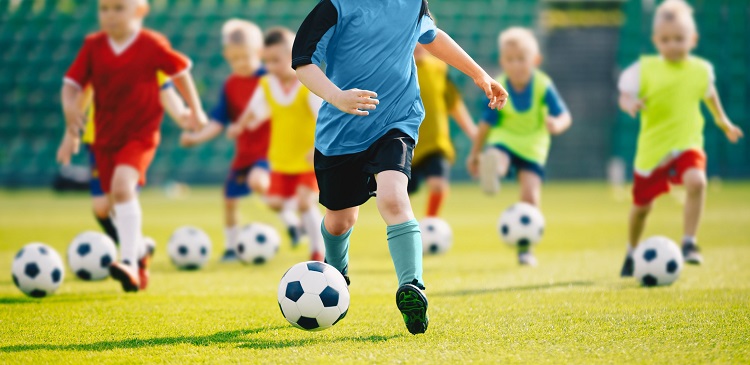 کلاس فوتبال پسران ۴_۱۵ سال روزهای زوج مجموعه ورزشی طرشت