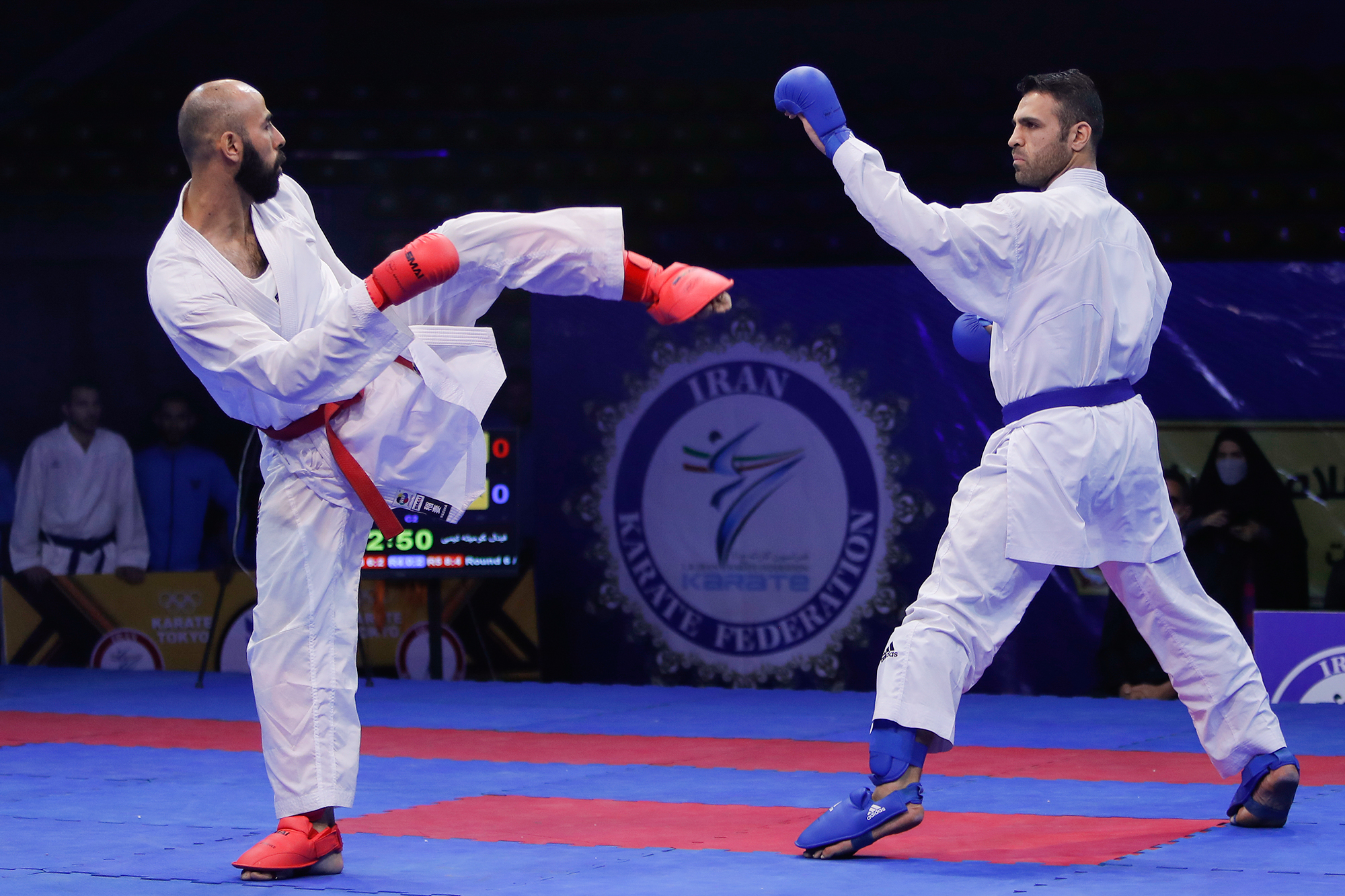 کلاس کاراته آقایان مخصوص همه سنین مجموعه ورزشی شهدای طرشت