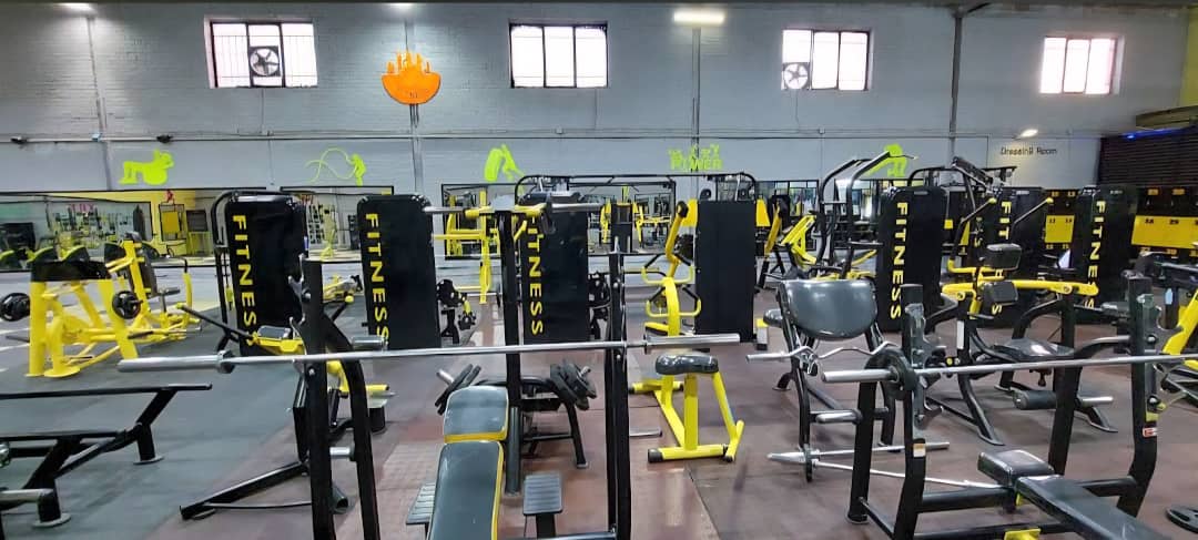 باشگاه بدنسازی فیتنس تایباد