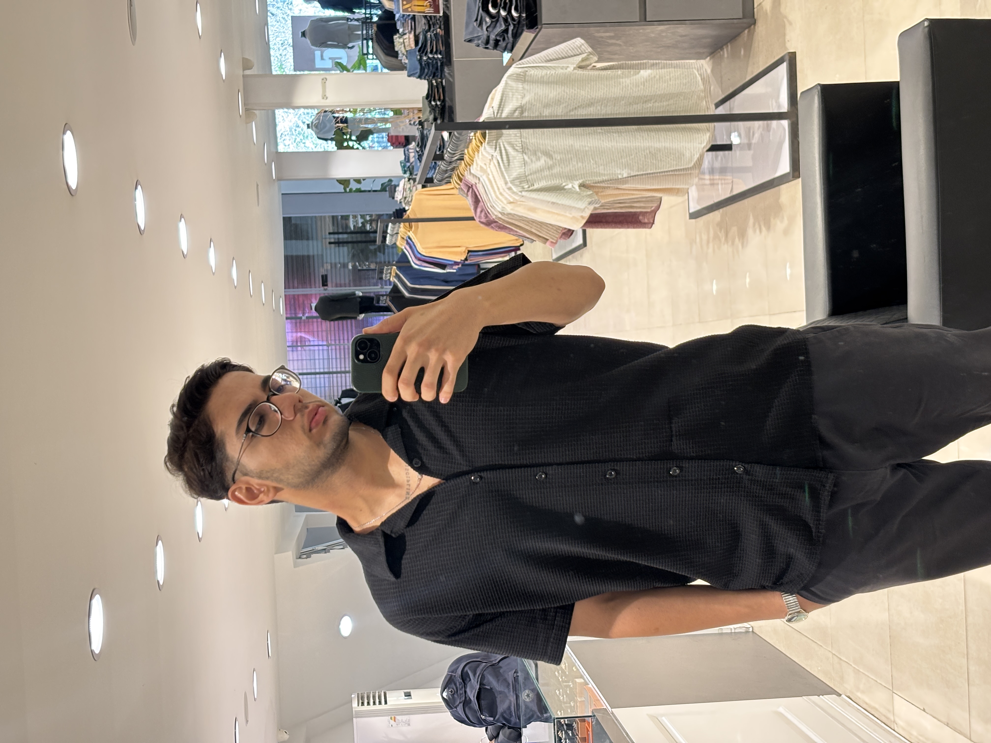 فرشید مظهری